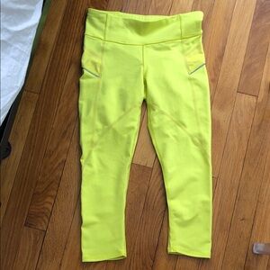 ATHLETA awesome XS bright Yellow Leggings 19in inseam EUC